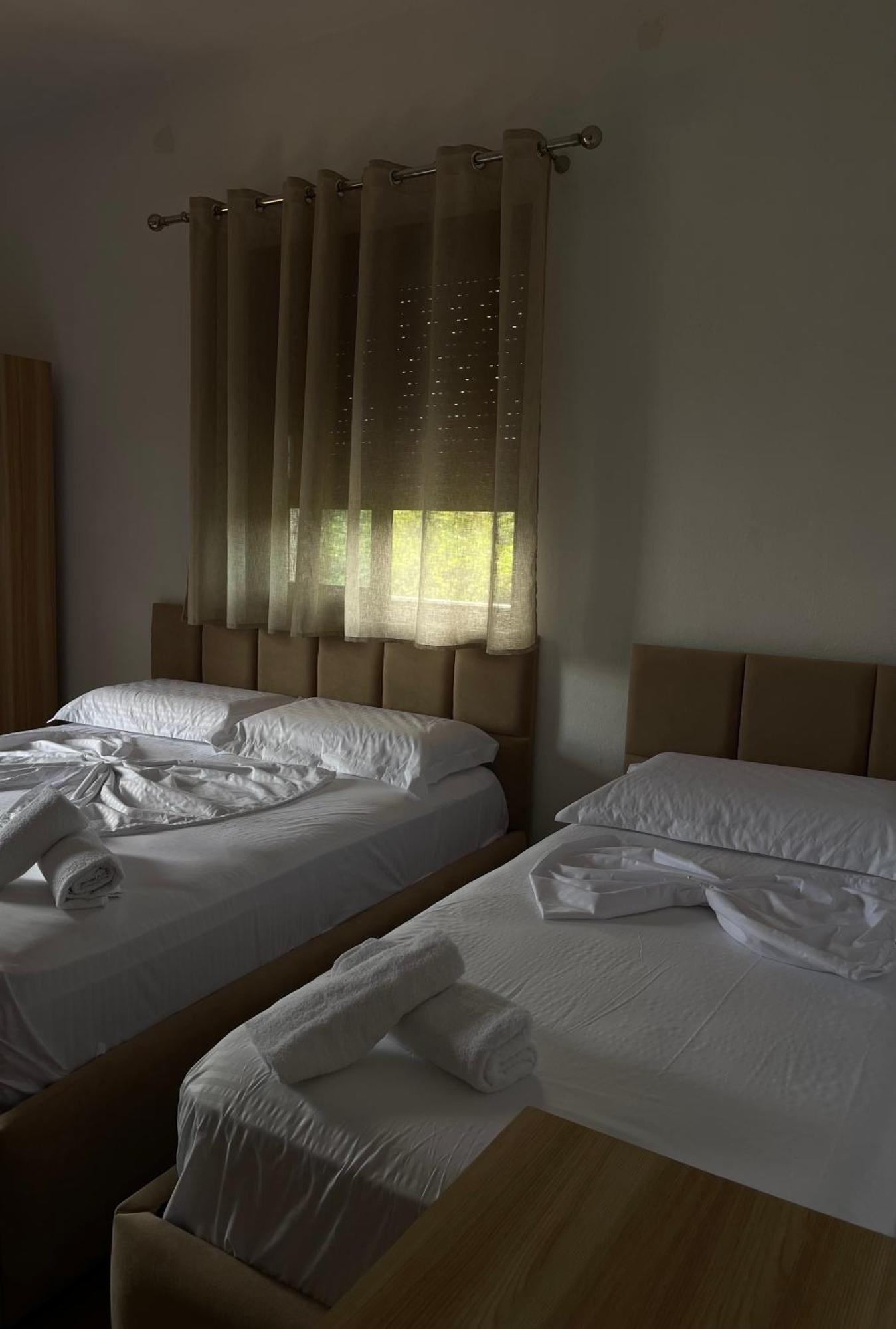 Prela'S Rooms Shkodër Extérieur photo